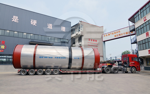 真節(jié)能藥渣烘干機(jī)運(yùn)輸現(xiàn)場 真節(jié)能藥渣烘干機(jī)運(yùn)輸現(xiàn)場